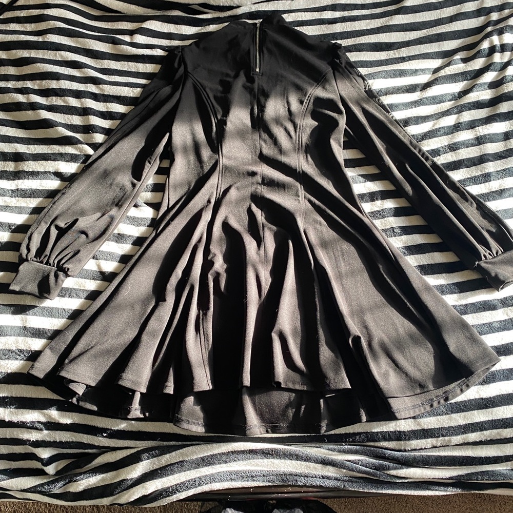 Punk Rave Heart Keyhole Dress - Picture 2 of 5